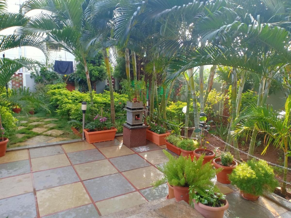 Mango Tree Homestay Хампі Екстер'єр фото