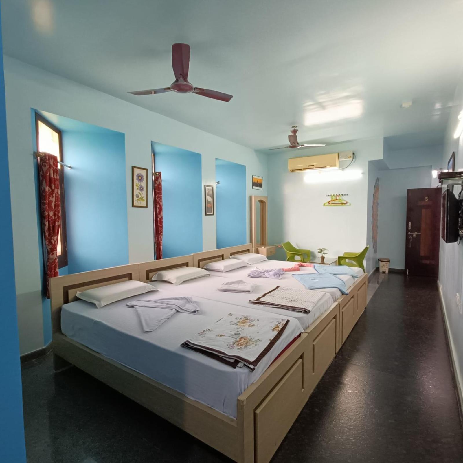 Mango Tree Homestay Хампі Екстер'єр фото