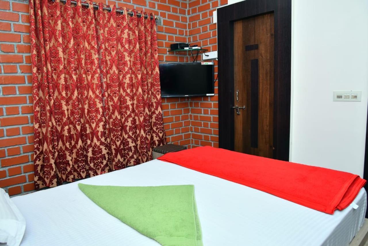 Mango Tree Homestay Хампі Екстер'єр фото