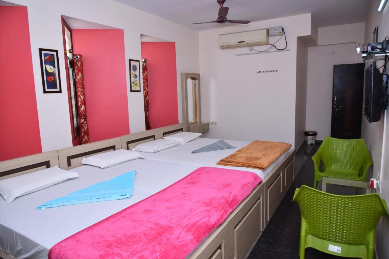 Mango Tree Homestay Хампі Екстер'єр фото