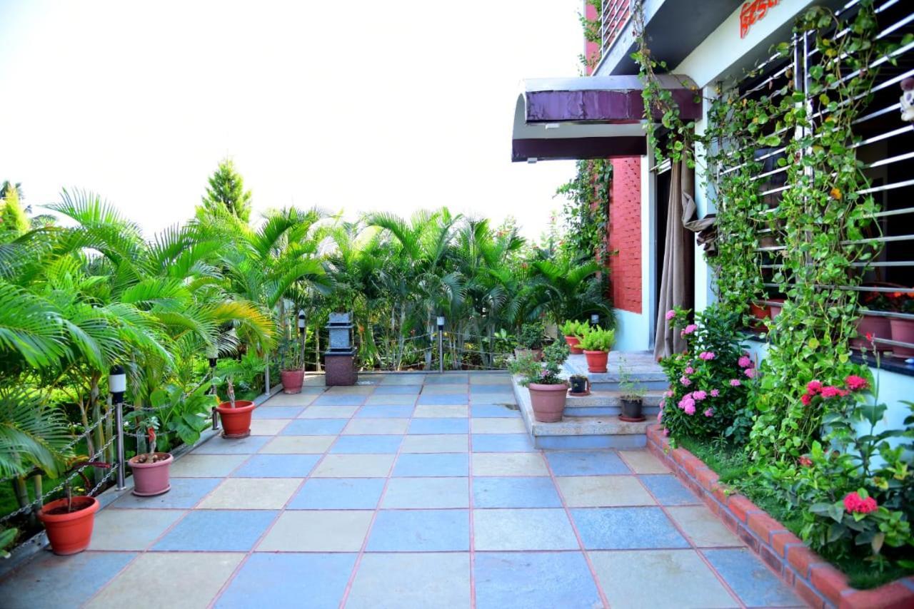 Mango Tree Homestay Хампі Екстер'єр фото